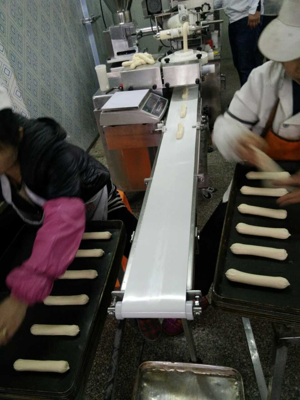 French Bread Bread Production Line Double Rollers Capacity 10000 pcs